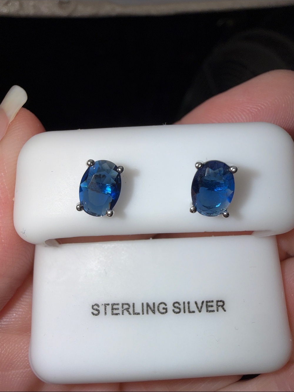 925 Sterling Silver Sapphire Blue Oval Stud Earrings New